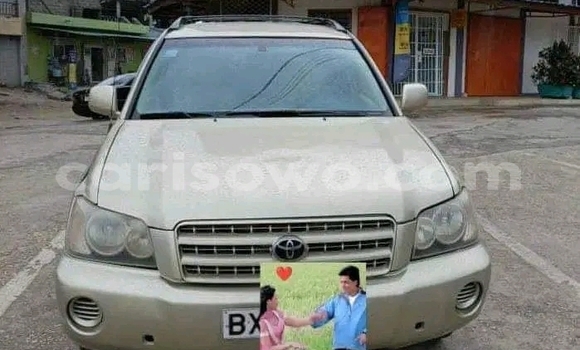 Ra Àlòkù Toyota Highlander Miiran Ọkọ̀ in Cotonou ni Benin Ra Àlòkù Toyota Highlander Miiran Ọkọ̀ in Cotonou ni Benin