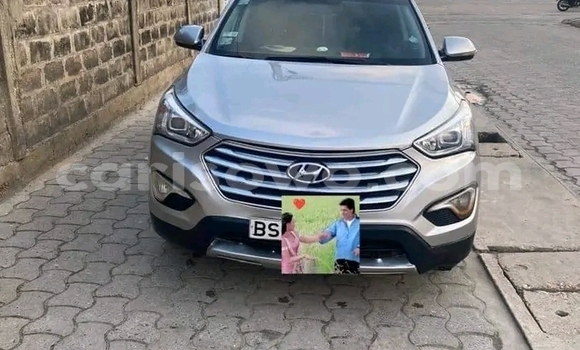 Ra Àlòkù Hyundai Santa Fe Miiran Ọkọ̀ in Cotonou ni Benin Ra Àlòkù Hyundai Santa Fe Miiran Ọkọ̀ in Cotonou ni Benin
