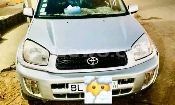 Ra Àlòkù Toyota RAV4 funfun Ọkọ̀ in Cotonou ni Benin Ra Àlòkù Toyota RAV4 funfun Ọkọ̀ in Cotonou ni Benin