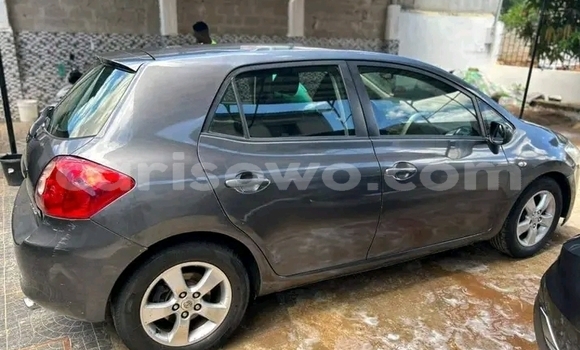 Ra Àlòkù Toyota Auris Miiran Ọkọ̀ in Cotonou ni Benin Ra Àlòkù Toyota Auris Miiran Ọkọ̀ in Cotonou ni Benin