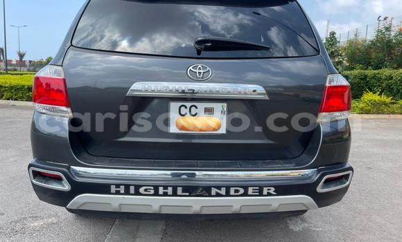 Ra Àlòkù Toyota Highlander Silver Ọkọ̀ in Cotonou ni Benin Ra Àlòkù Toyota Highlander Silver Ọkọ̀ in Cotonou ni Benin