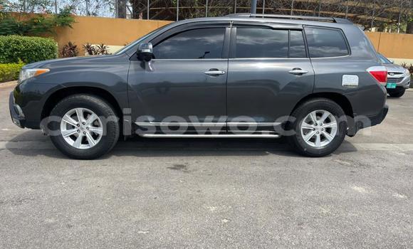 Ra Àlòkù Toyota Highlander Silver Ọkọ̀ in Cotonou ni Benin Ra Àlòkù Toyota Highlander Silver Ọkọ̀ in Cotonou ni Benin