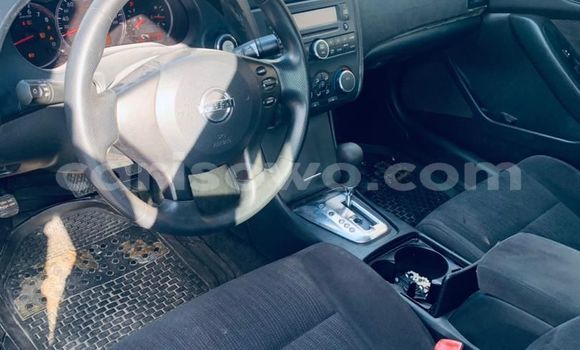 Ra Àlòkù Nissan Altima Silver Ọkọ̀ in Cotonou ni Benin Ra Àlòkù Nissan Altima Silver Ọkọ̀ in Cotonou ni Benin