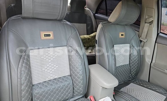 Ra Àlòkù Toyota Corolla funfun Ọkọ̀ in Cotonou ni Benin Ra Àlòkù Toyota Corolla funfun Ọkọ̀ in Cotonou ni Benin