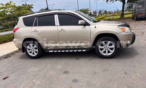 Ra Àlòkù Toyota RAV4 Miiran Ọkọ̀ in Cotonou ni Benin Ra Àlòkù Toyota RAV4 Miiran Ọkọ̀ in Cotonou ni Benin