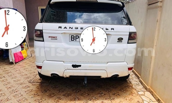 Ra Àlòkù Range Rover Range Rover funfun Ọkọ̀ in Banikoara ni Benin Ra Àlòkù Range Rover Range Rover funfun Ọkọ̀ in Banikoara ni Benin