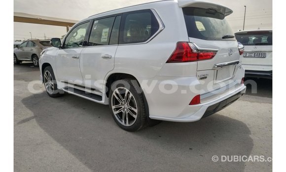 Sayi Imported Lexus LX White Mota in Import - Dubai a Benin Sayi Imported Lexus LX White Mota in Import - Dubai a Benin