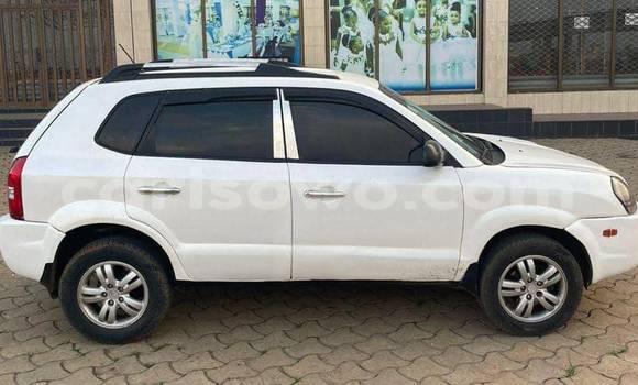 Buy Used Hyundai Tucson White Car in Cotonou in Benign Buy Used Hyundai Tucson White Car in Cotonou in Benign