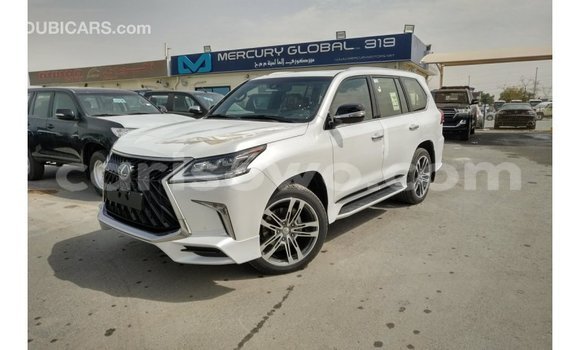 Sayi Imported Lexus LX White Mota in Import - Dubai a Benin Sayi Imported Lexus LX White Mota in Import - Dubai a Benin