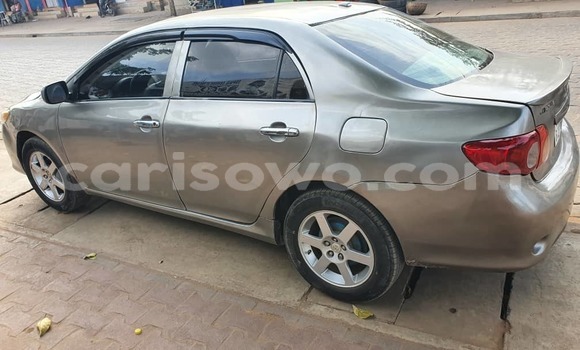 Ra Àlòkù Toyota Corolla Brown Ọkọ̀ in Cotonou ni Benin Ra Àlòkù Toyota Corolla Brown Ọkọ̀ in Cotonou ni Benin