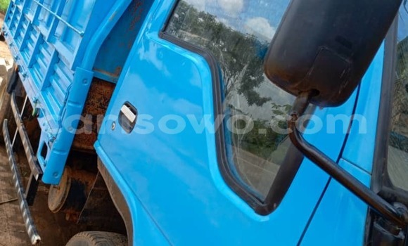 Buy Used Toyota Dyna Blue Truck in Cotonou in Benign Buy Used Toyota Dyna Blue Truck in Cotonou in Benign