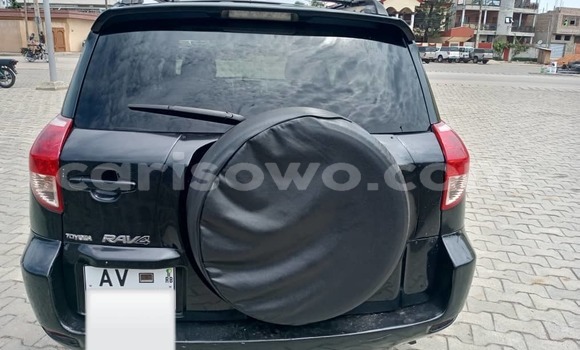 Ra Àlòkù Toyota RAV4 Black Ọkọ̀ in Cotonou ni Benin Ra Àlòkù Toyota RAV4 Black Ọkọ̀ in Cotonou ni Benin