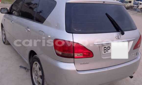Acheter Occasion Voiture Toyota Avensis Verso Gris à Cotonou, Benin