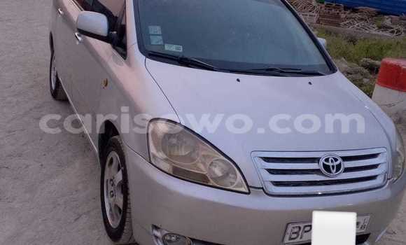 Ra Àlòkù Toyota Avensis Verso Silver Ọkọ̀ in Cotonou ni Benin Ra Àlòkù Toyota Avensis Verso Silver Ọkọ̀ in Cotonou ni Benin