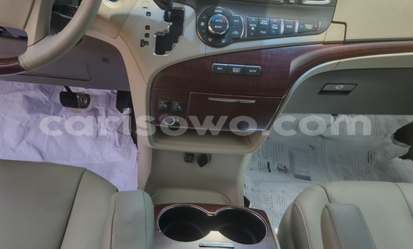 Ra Àlòkù Toyota Sienna Red Ọkọ̀ in Cotonou ni Benin Ra Àlòkù Toyota Sienna Red Ọkọ̀ in Cotonou ni Benin