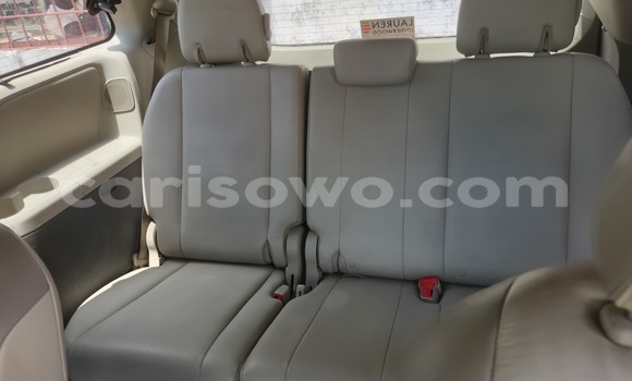 Ra Àlòkù Toyota Sienna Red Ọkọ̀ in Cotonou ni Benin Ra Àlòkù Toyota Sienna Red Ọkọ̀ in Cotonou ni Benin