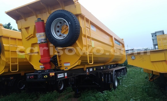 Acheter Neuf Utilitaire Komatsu D31S Autre à Cotonou, Benin Acheter Neuf Utilitaire Komatsu D31S Autre à Cotonou, Benin