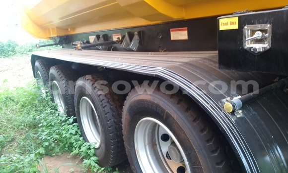 Acheter Neuf Utilitaire Komatsu D31S Autre à Cotonou, Benin Acheter Neuf Utilitaire Komatsu D31S Autre à Cotonou, Benin