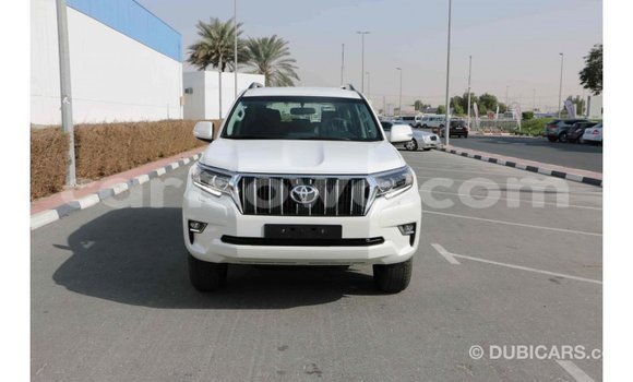 Acheter Import Voiture Toyota Prado Blanc à Import - Dubai, Benin Acheter Import Voiture Toyota Prado Blanc à Import - Dubai, Benin