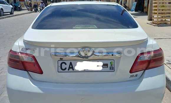 Sayi Na hannu Toyota Camry White Mota in Cotonou a Benin Sayi Na hannu Toyota Camry White Mota in Cotonou a Benin