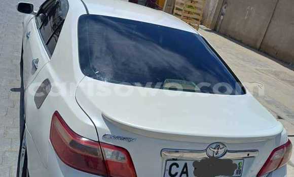 Sayi Na hannu Toyota Camry White Mota in Cotonou a Benin Sayi Na hannu Toyota Camry White Mota in Cotonou a Benin