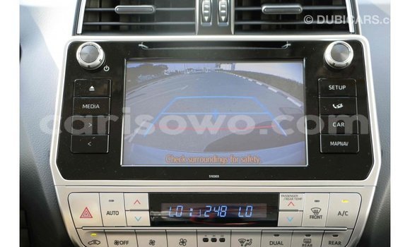 Acheter Import Voiture Toyota Prado Blanc à Import - Dubai, Benin Acheter Import Voiture Toyota Prado Blanc à Import - Dubai, Benin