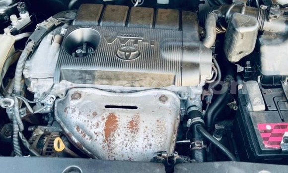 Ra Àlòkù Toyota RAV4 funfun Ọkọ̀ in Cotonou ni Benin Ra Àlòkù Toyota RAV4 funfun Ọkọ̀ in Cotonou ni Benin