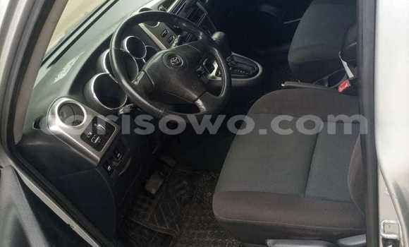 Sayi Na hannu Toyota Matrix Azurfa Mota in Cotonou a Benin Sayi Na hannu Toyota Matrix Azurfa Mota in Cotonou a Benin