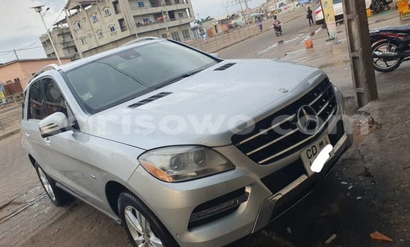 Ra Àlòkù Mercedes-Benz ML–Class Silver Ọkọ̀ in Cotonou ni Benin Ra Àlòkù Mercedes-Benz ML–Class Silver Ọkọ̀ in Cotonou ni Benin