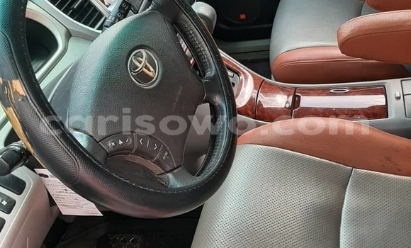 Ra Àlòkù Toyota Highlander Silver Ọkọ̀ in Cotonou ni Benin Ra Àlòkù Toyota Highlander Silver Ọkọ̀ in Cotonou ni Benin