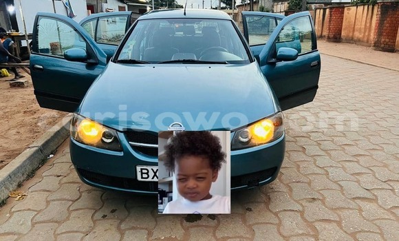 Sayi Na hannu Nissan Almera Blue Mota in Cotonou a Benin Sayi Na hannu Nissan Almera Blue Mota in Cotonou a Benin