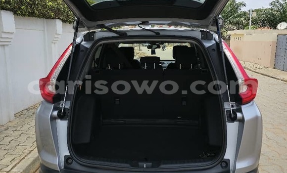 Sayi Na hannu Honda CR–V Azurfa Mota in Cotonou a Benin Sayi Na hannu Honda CR–V Azurfa Mota in Cotonou a Benin