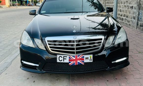Sayi Na hannu Mercedes-Benz E–Class Black Mota in Cotonou a Benin Sayi Na hannu Mercedes-Benz E–Class Black Mota in Cotonou a Benin