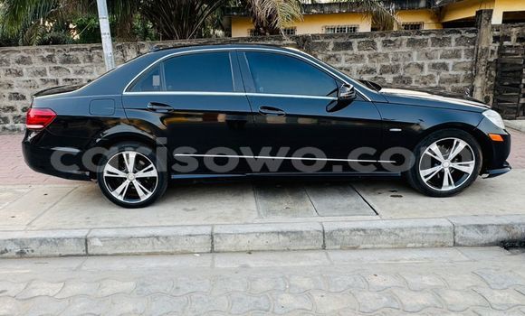 Sayi Na hannu Mercedes-Benz E–Class Black Mota in Cotonou a Benin Sayi Na hannu Mercedes-Benz E–Class Black Mota in Cotonou a Benin