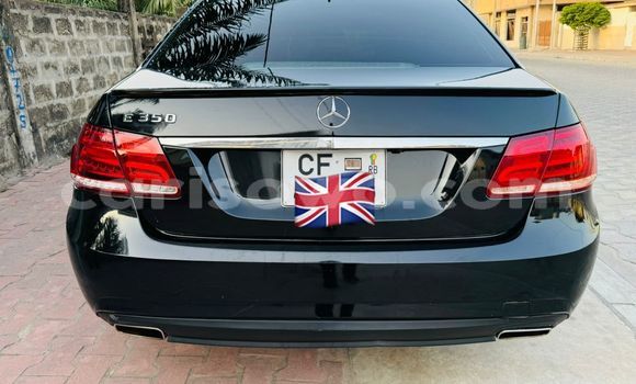 Sayi Na hannu Mercedes-Benz E–Class Black Mota in Cotonou a Benin Sayi Na hannu Mercedes-Benz E–Class Black Mota in Cotonou a Benin