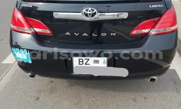 Buy Used Toyota Avalon Black Car in Cotonou in Benign