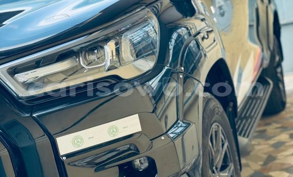 Sayi Na hannu Toyota Hilux Black Mota in Cotonou a Benin Sayi Na hannu Toyota Hilux Black Mota in Cotonou a Benin