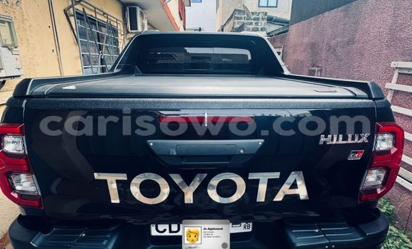 Sayi Na hannu Toyota Hilux Black Mota in Cotonou a Benin Sayi Na hannu Toyota Hilux Black Mota in Cotonou a Benin