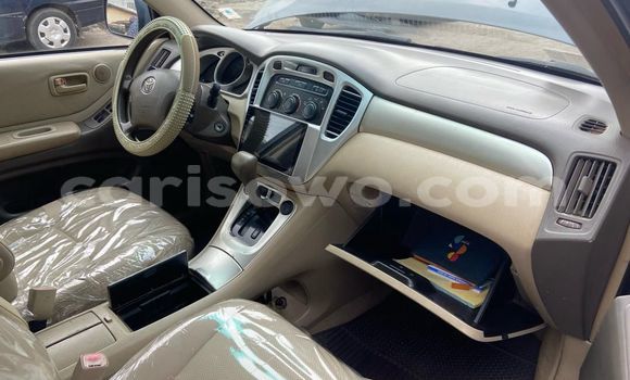 Ra Àlòkù Toyota Highlander Blue Ọkọ̀ in Cotonou ni Benin Ra Àlòkù Toyota Highlander Blue Ọkọ̀ in Cotonou ni Benin