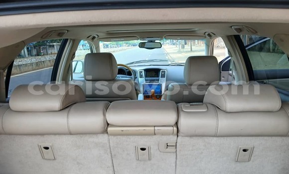 Acheter Occasion Voiture Lexus RX 330 Gris à Cotonou, Benin Acheter Occasion Voiture Lexus RX 330 Gris à Cotonou, Benin