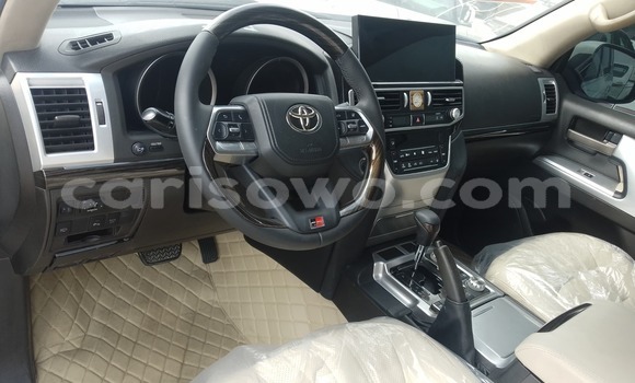 Buy Used Toyota Land Cruiser White Car in Cotonou in Benign Buy Used Toyota Land Cruiser White Car in Cotonou in Benign