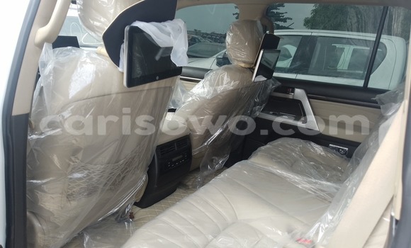 Buy Used Toyota Land Cruiser White Car in Cotonou in Benign Buy Used Toyota Land Cruiser White Car in Cotonou in Benign