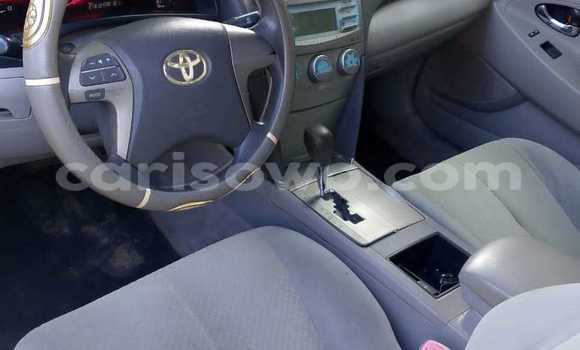 Ra Àlòkù Toyota Camry funfun Ọkọ̀ in Cotonou ni Benin Ra Àlòkù Toyota Camry funfun Ọkọ̀ in Cotonou ni Benin