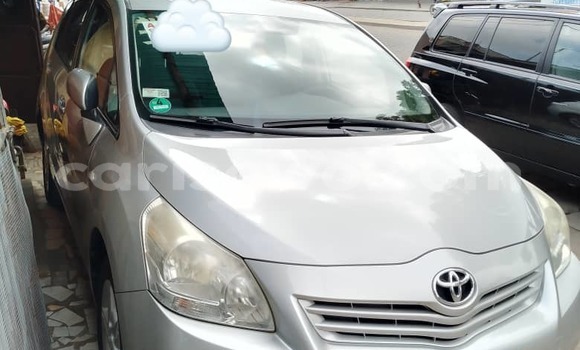 Buy Used Toyota Corolla Verso Silver Car in Cotonou in Benign Buy Used Toyota Corolla Verso Silver Car in Cotonou in Benign