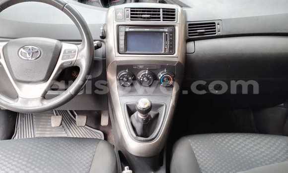 Buy Used Toyota Corolla Verso Silver Car in Cotonou in Benign Buy Used Toyota Corolla Verso Silver Car in Cotonou in Benign