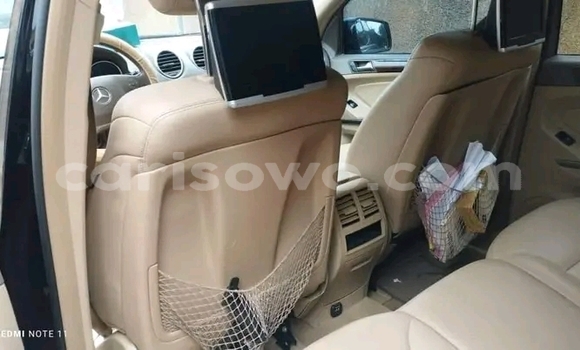 Sayi Na hannu Mercedes-Benz ML–Class Black Mota in Cotonou a Benin Sayi Na hannu Mercedes-Benz ML–Class Black Mota in Cotonou a Benin