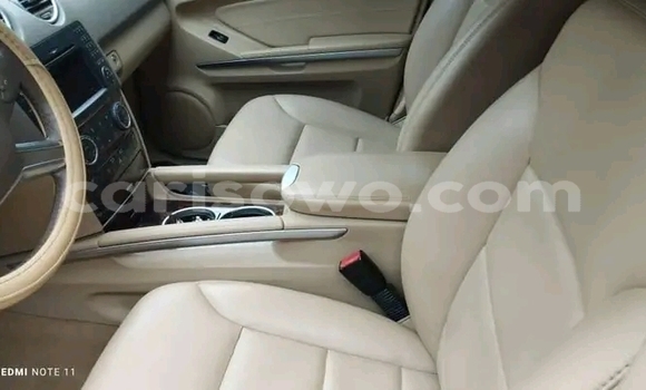 Sayi Na hannu Mercedes-Benz ML–Class Black Mota in Cotonou a Benin Sayi Na hannu Mercedes-Benz ML–Class Black Mota in Cotonou a Benin