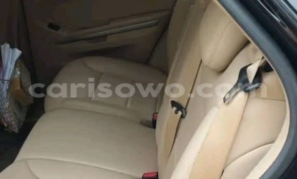Ra Àlòkù Mercedes-Benz ML–Class Black Ọkọ̀ in Cotonou ni Benin Ra Àlòkù Mercedes-Benz ML–Class Black Ọkọ̀ in Cotonou ni Benin