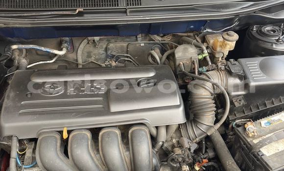 Ra Àlòkù Toyota Matrix Blue Ọkọ̀ in Cotonou ni Benin Ra Àlòkù Toyota Matrix Blue Ọkọ̀ in Cotonou ni Benin