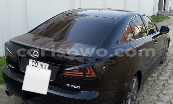 Sayi Na hannu Lexus IS Black Mota in Cotonou a Benin